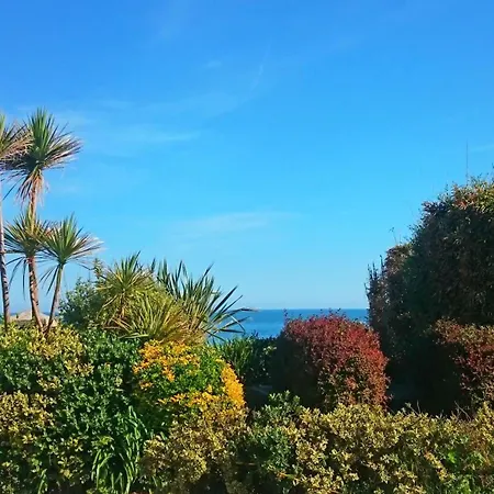 Self Catering * Falmouth